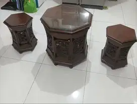 JUAL SEPAKET MEJA & BANGKU OSHIN . 2 MEJA  NONUS KACA TEBAL & 2 BANGKU