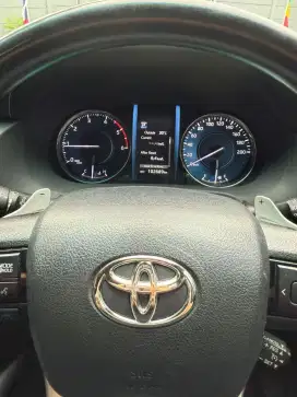Toyota Fortuner 2.4 VRZ 4x2 AT 2021
