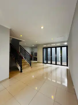 Rumah Siap Pakai di Cluster Cherryfield Dekat Tol Buah Batu