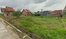 Tanah 400 meter di belakang kantor camat tanjung senang