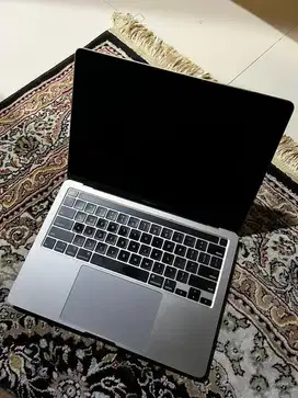 Macbook Pro 2020 i5 16/1TB