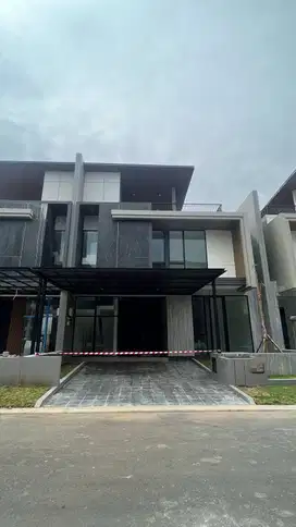 Disewakan Rumah Baru Gress 2 Lantai Kosongan di District 9 Citraland
