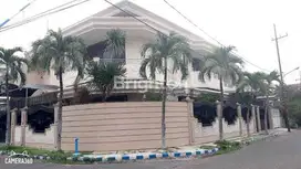 Rumah Simpang Darmo Permai Selatan dkt Pakuwon Indah Graha Famili PTC