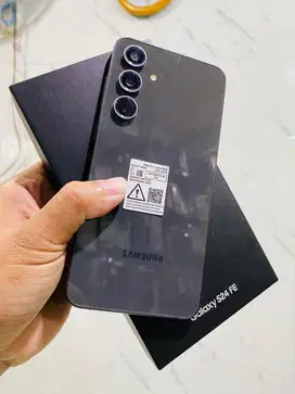 Samsung s24 fe 8/256 second