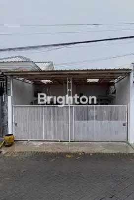 Rumah Simpang Darmo Permai Selatan dkt Pakuwon Indah Graha Famili PTC