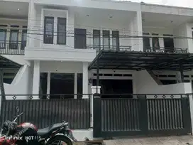 DISEWAKAN Rumah minimalis 2LT sayap Reog dekat SMA8 Turangga Buahbatu