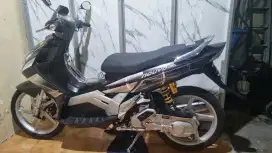 Yamaha Nouvo z tahun 2005 warna hitam