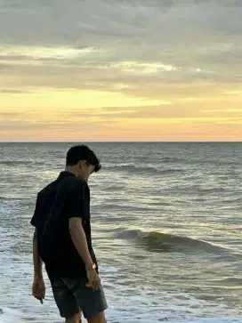 laki laki umur 22 tahun nyari pekerjaan bermodalkan niat dan KTP