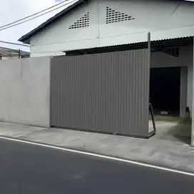 Di sewakan murah gudang  pinggir jalan