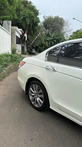 Honda Accord 2011 Bensin