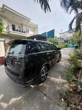 Toyota venturer metic solar tahun 2021