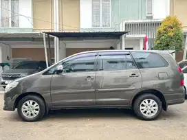Dijual Toyota kijang Innova G AT Bensin