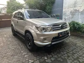 Toyota Fortuner 2009 Bensin