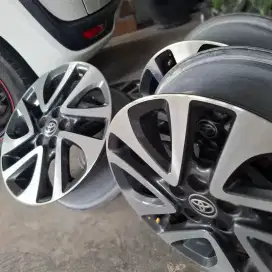Velg Standar Toyota Sienta V