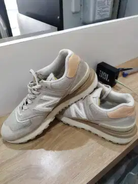 Sepatu siz 42 gede