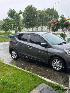 Brio Satya 2022 1.2 E CVT Metallic Grey