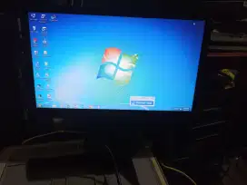 Monitor LED PHILIPS 15.6 lengkap dus dan kabel VGA power normal