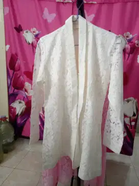Preloved kebaya brokat putih
