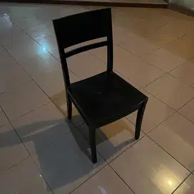 Kursi Kayu Solid