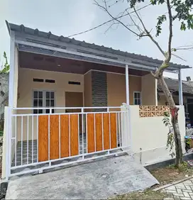 RUMAH TAMAN ADIYASA BARU RENOV BAGUS DEKAT STASIUN TIGARAKSA GRATIS AC