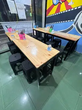 Meja baru dipakai 3 bulan an meja 4 set
