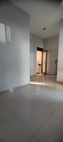 Disewakan Rumah Siap Huni di Grand Sharon