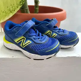 [preloved] new balance kids size 21