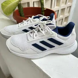 [preloved] adidas size 44 2/3