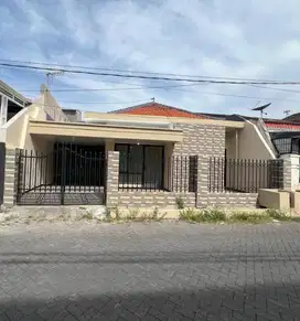 Jual Rumah Siap Huni Lebak Indah Surabaya