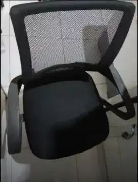 Kursi Kantor / Kursi Komputer