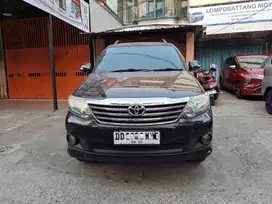 Fortuner New 2.7cc G LUX AT 2012 / 2013 Termurah Black Rp195jt Gasken