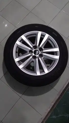 Velg Outlander ori copotan serep R17
