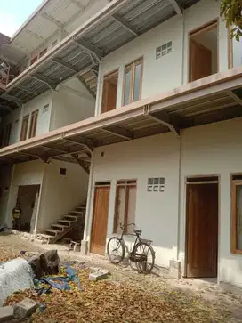 Rumah Kostan 3 Lantai Strategis di Area Cipedes Bandung