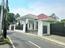 Rumah 1 Lt Dijual Cepat Di Lokasi Yang Strategis Di Lebak Bulus