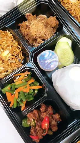Cook Helper Tinggal di Mess