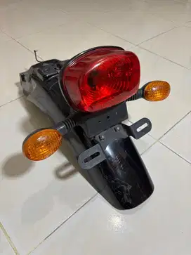 Spakbor Belakang Hitam Set W175 Kawasaki Original Bekas