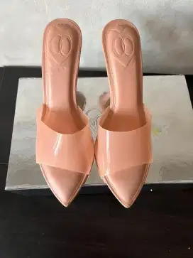 1001 MmeHuilet Jun Heels in Rose Latte size 38 - preloved