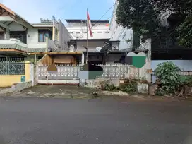 Dijual Murah rumah Super Strategis di Tebet barat Jakarta Selatan