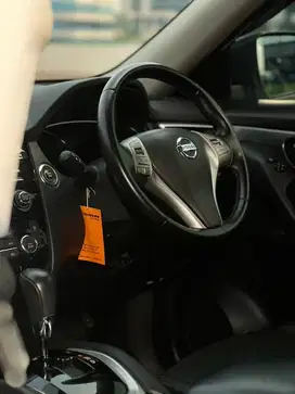 Nissan X-Trail 2015 Bensin