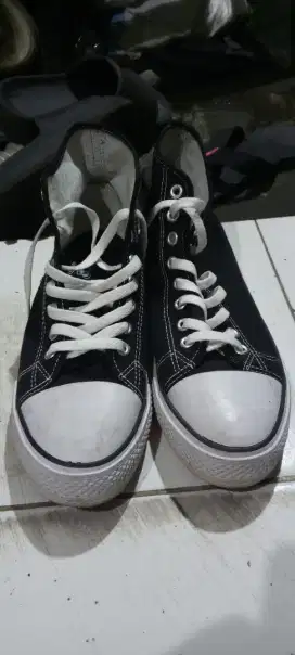 SEPATU SEKOLAH NB UKURAN 42
