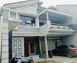 Rumah Dan Kosan Lingkungan Aman Dan Strategis Dekat Tmii