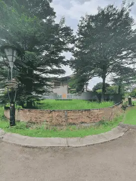FOR SALE KAVLING STRATEGIS CLUSTER ESPANOLA TELAGA GOLF, SAWANGAN