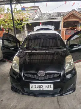 Toyota Yaris 2009 S limited automatic istimewa