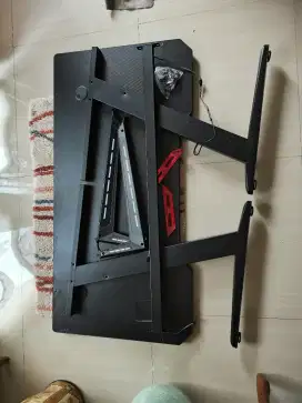 Meja Komputer LED