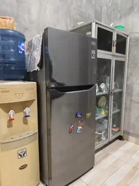 KULKAS LG SUPER BAGUS INVERTER HEMAT LISTRIK