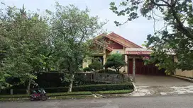 Rumah Bagus Furnished Siap Huni View Bandung di Resor Dago Pakar.