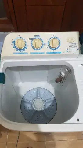 Mesin cuci sharp 2 tabung