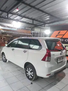 Daihatsu Xenia 2012 Bensin