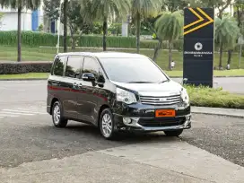 TOYOTA NAV1 2.0 V LIMITED