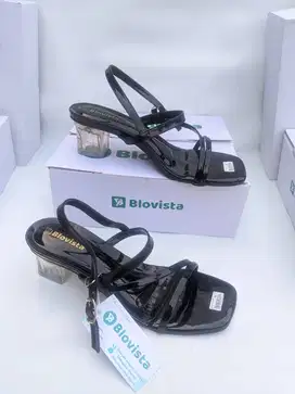 Sandal Block Heels Glossy Hitam | Hak Kaca Ankle Strap